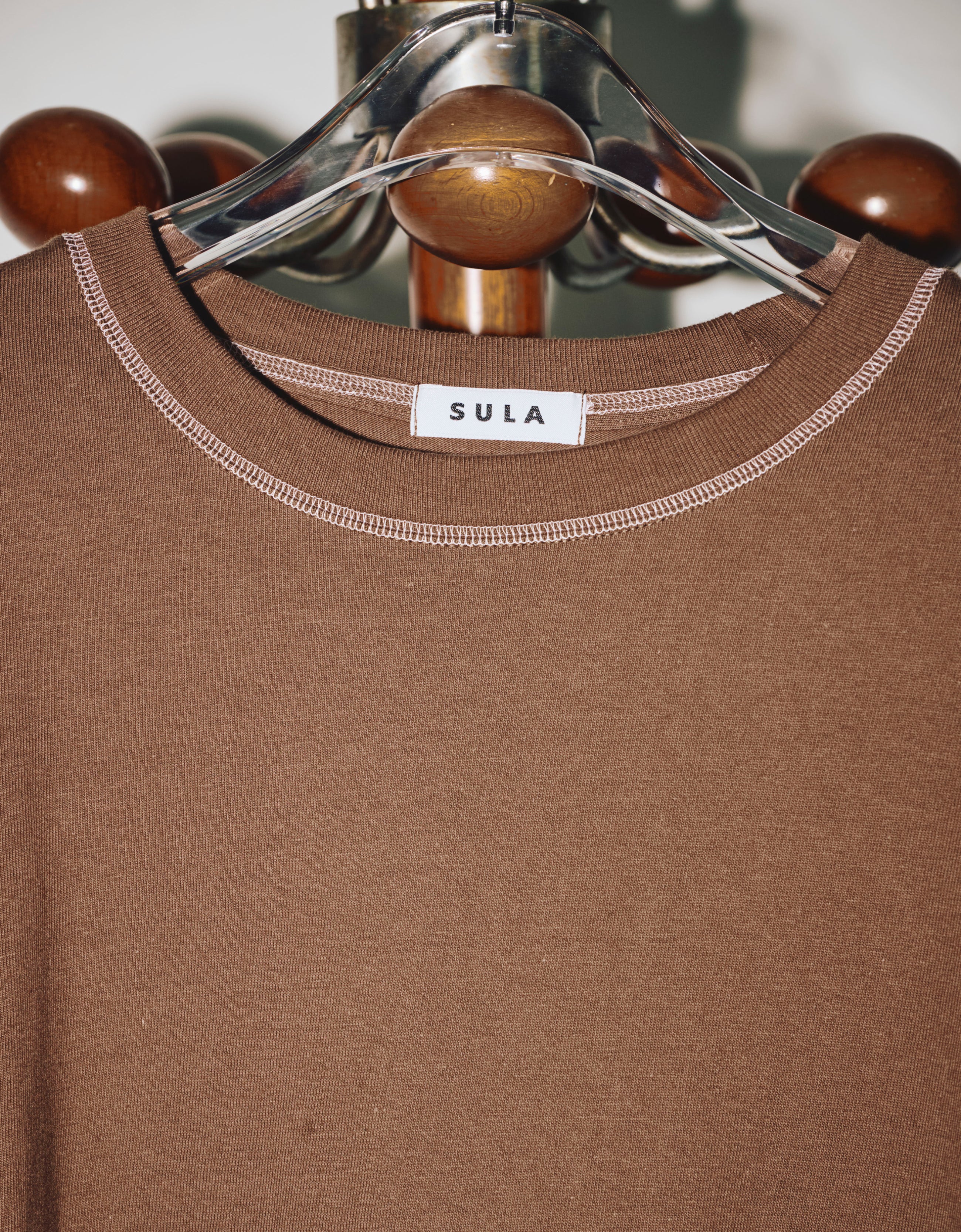 Sula stitched T-셔츠 / 브라운