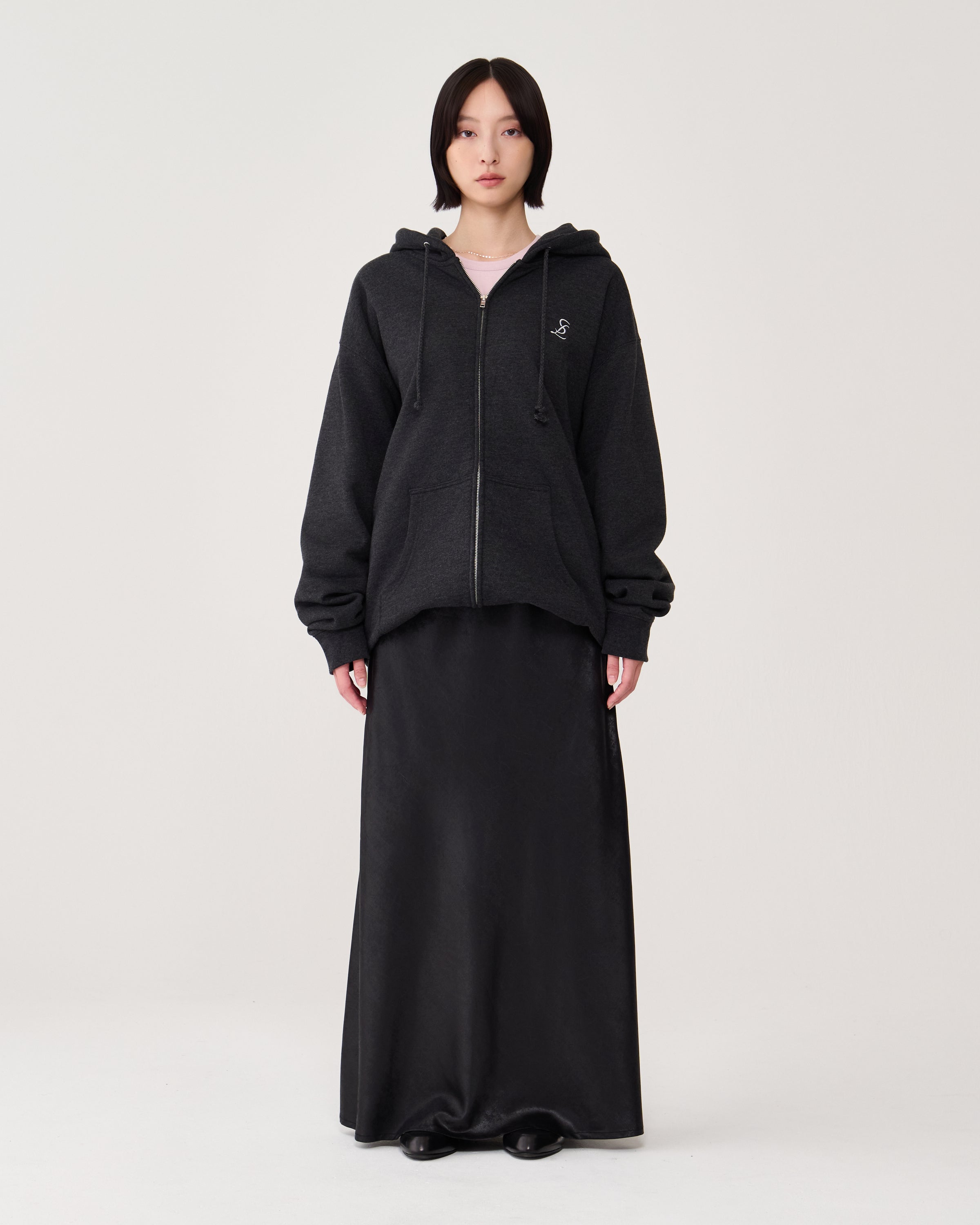 Drapey long skirt / Black