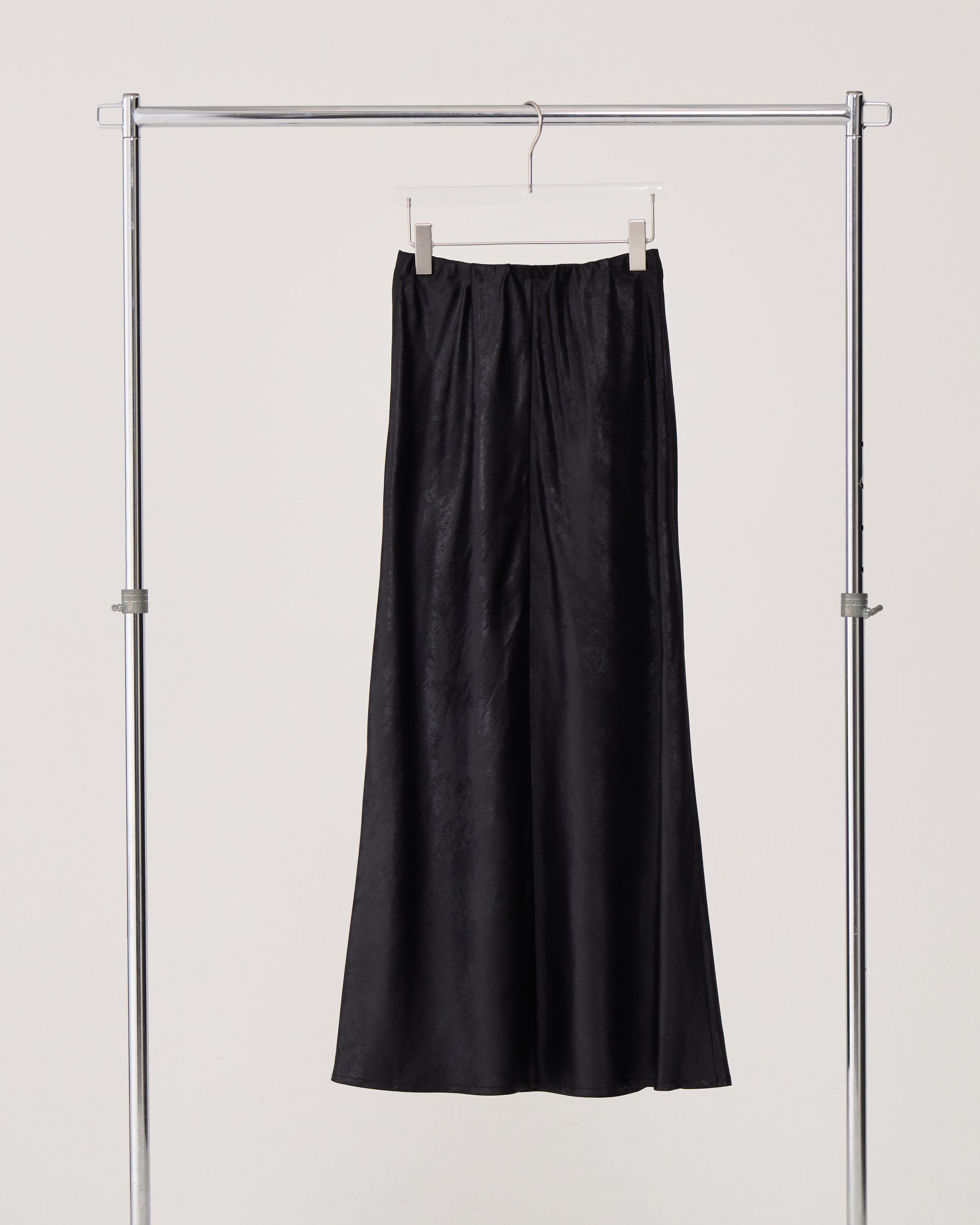 Drapey long skirt / Black
