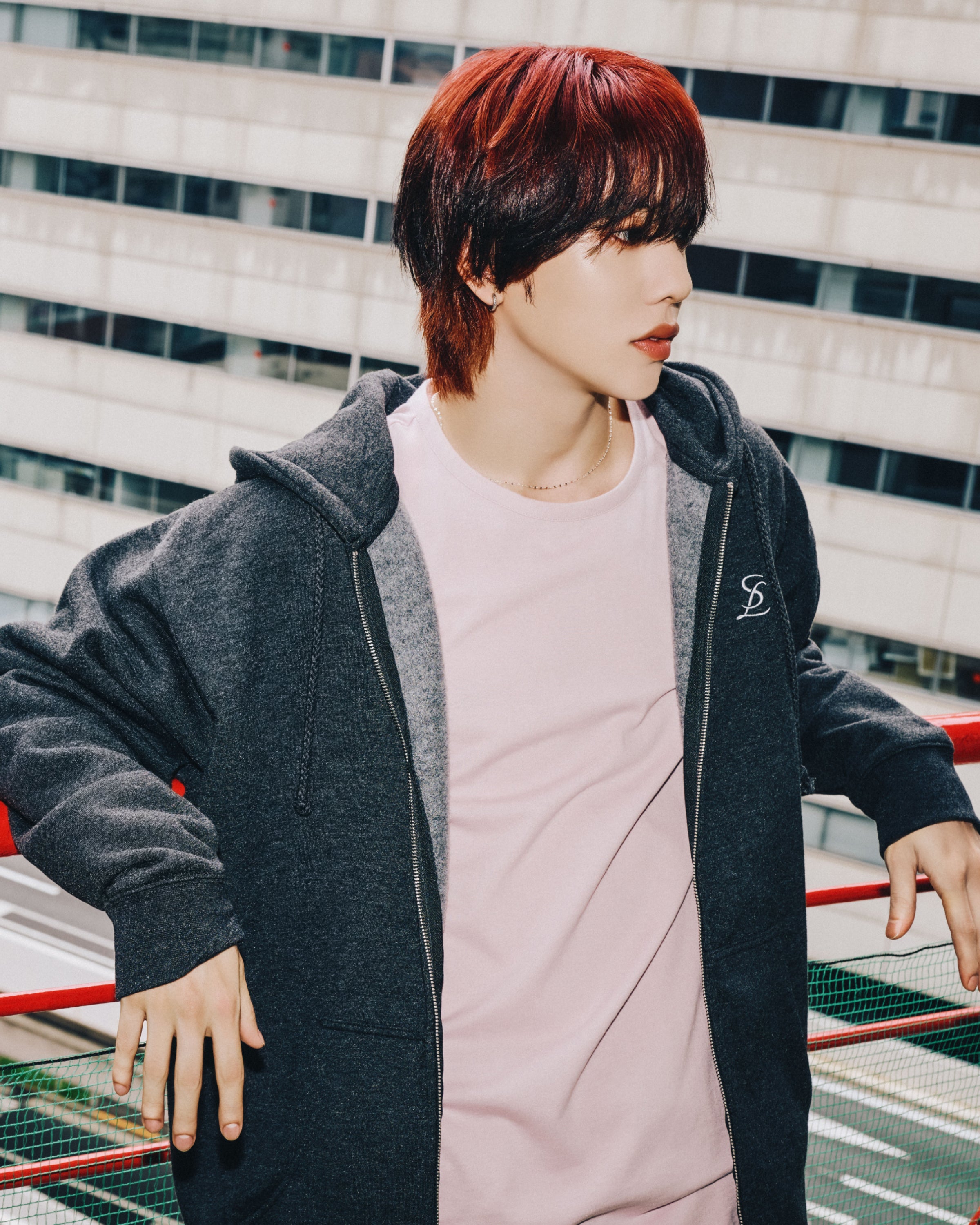 Logo zip-up hoodie / Heather Charcoal