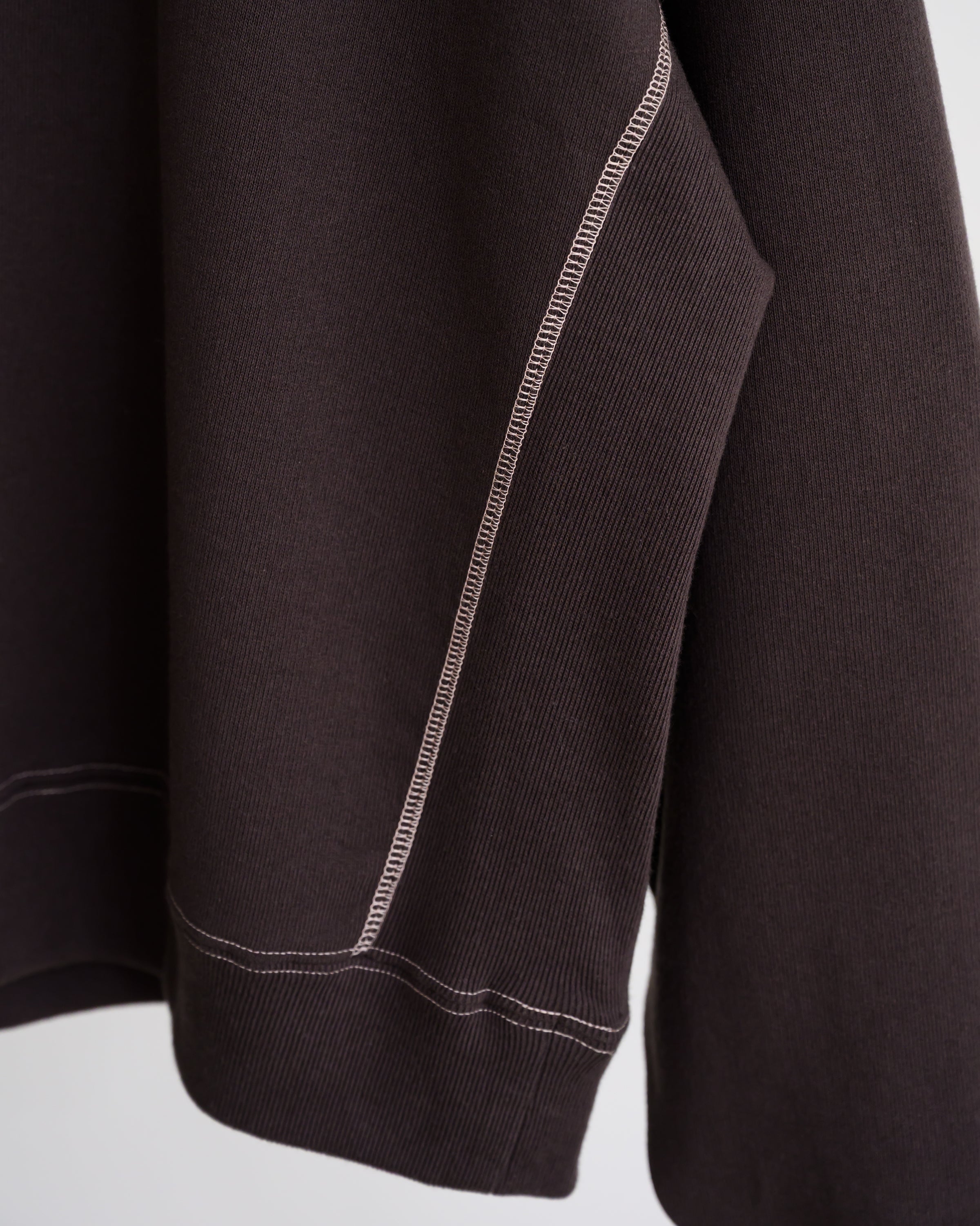 Stitched sweatshirt / Mocha